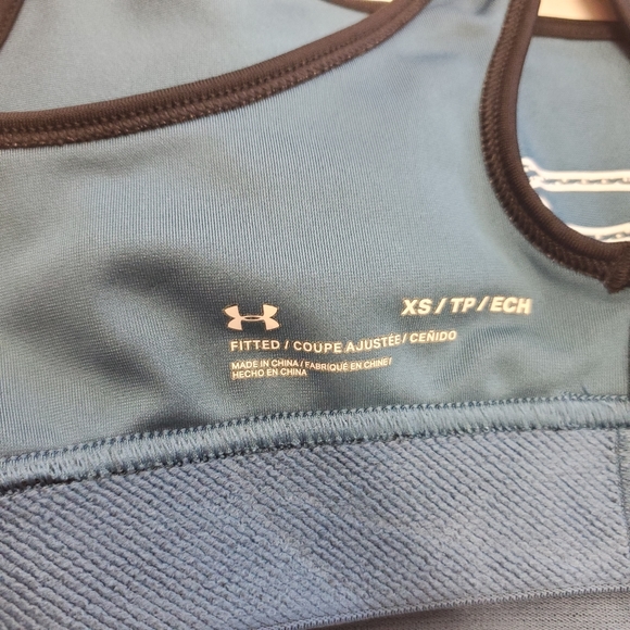 Under Armour | Crossback Graphic Sports Bra - Picture 5 of 6